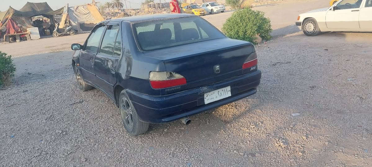 بيجو فرنسي 306 رقم بغداد صدامي بدون تحويل مااندل راعيها ولا ابو الوكاله السياره محرك وكير عادي  بلادي خير من الله تخم تاير حداديه خير من الله كهربائيات شغاله السعر 16ورقه وبيها مجال الشراي يتصل وبلخدمه *********** السياره بدون مال فقره وترايها حلو وجاهزه وخير من الله
