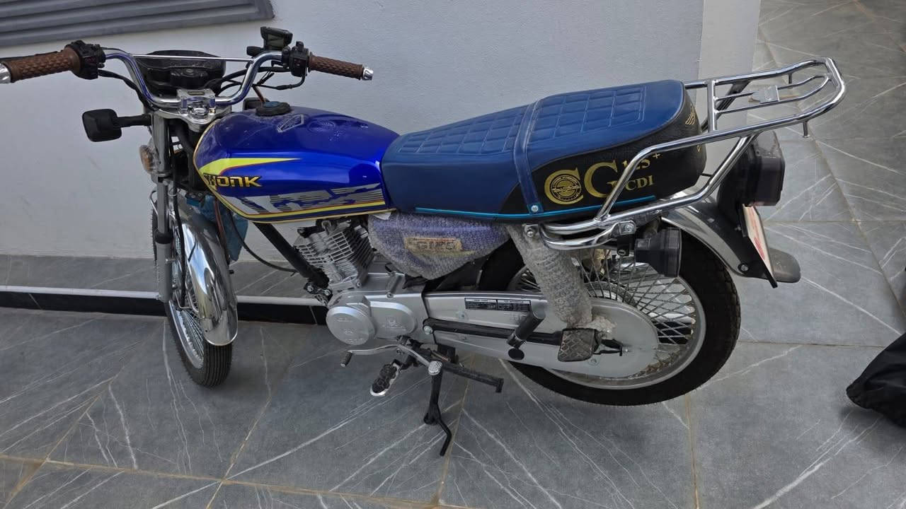 سلام عليكم متاح دراجه  ايراني 4 كير موديل 25 ماطور ماشي شي كلش قليل لوك بعده مكاني  طريق بغداد
سعر 750 
***********
