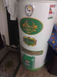 سخان جديد 160 لتر للبيع السعر 85 وبي مجال بسيط 07708985708