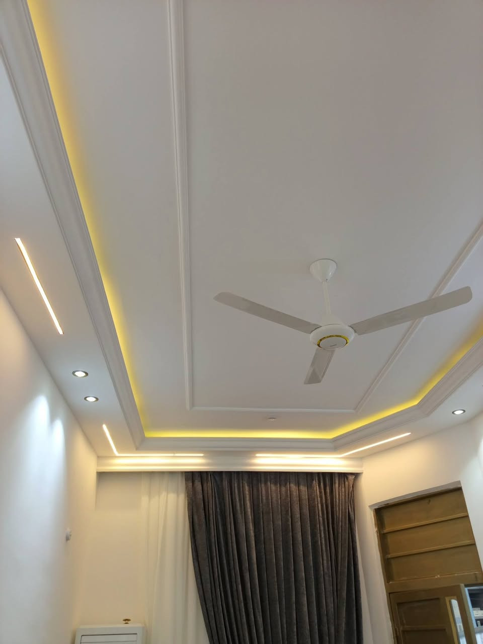 جانب من اعمالنا في الديكور الداخلي للمنزل 💯 

مستعدون لعمل جميع أنواع الديكور الداخلي 

الاستفسار واتساب او اتصال هاتفي 💯 
***********
