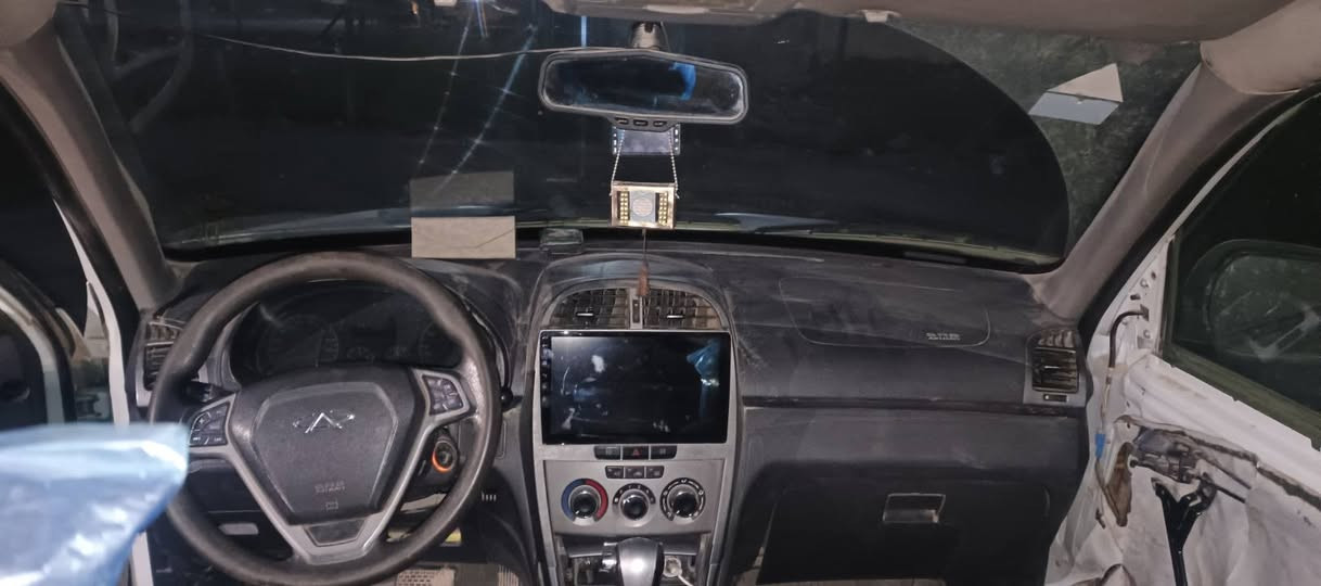 السلام عليكم 
تيكو ٢٠١٤ للبيع 
رقم اربيل بااسم الشركه سنويه ساقطه ٢٠١٩
تبريد شغال وثلج
منظومه زينون
شاشه اندرويد 
داش كام + كامرتين
مثبت سرعه 
حساسات خلفيه 
تحكم مري 
كهربائيات نضيفات ١٠٠٪ 
تخم تاير جديد باتري جديد 
حداديه شويه تعبانه ويرادلها فقط كماليات بسيطه ضررها ضربه شبر مصلحه ع البارد وممصبوغه
السعر ٦٣ وبيها مجال 
مكان السياره حله ورديه خارج 
***********
