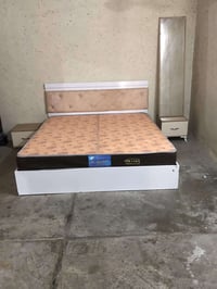 مستعجل • سرير نوم • بدون اسفنج