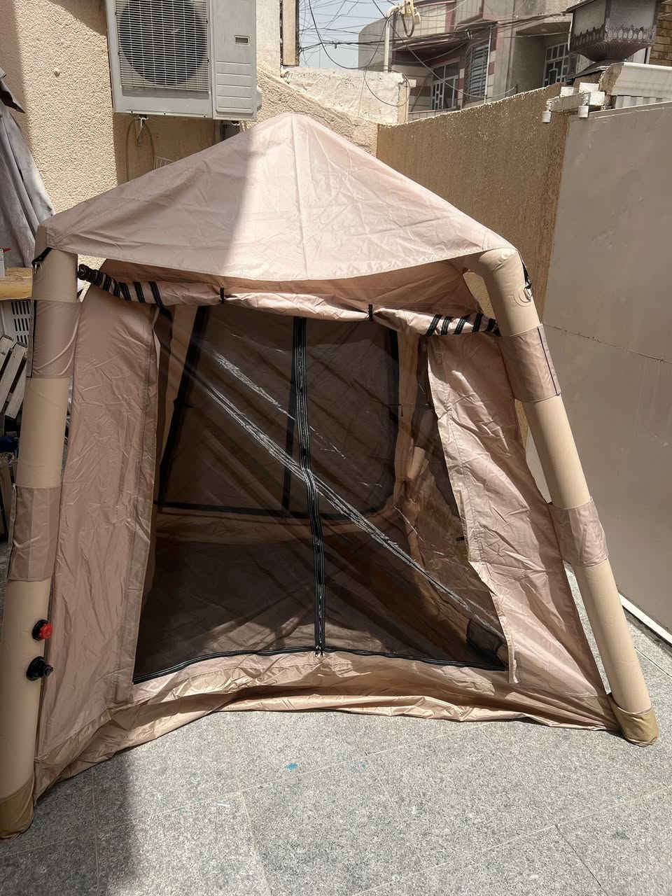 ️ خيمة نفخ جديدة غير مستخدمة
مثالية للتخييم والرحلات 🌿⛺

📏 الأبعاد: 230×230×170 سم
🎨 اللون: بيجي
🚪 تحتوي على بابين لسهولة الدخول والخروج
🪟 مزودة بشباكين للتهوية الممتازة
🦟 شبكة ناموسية على جميع الفتحات والسقف للحماية من الحشرات

📦 كاملة المعدات:
✔️ أوتاد
✔️ أعمدة
✔️ منفاخ نفخ

✨ تصميم عملي وسهل التركيب، مناسب للرحلات البرية والجلسات العائلية �


**إذا كنت صاحب هذا الإعلان وتريد حذفه لأي سبب، رجاءا أرسل رسالة إلى الدعم الفني**