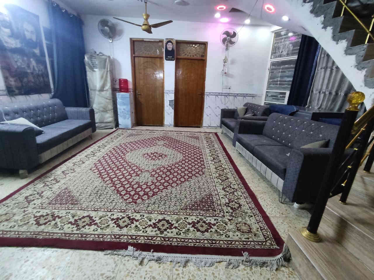 السلام عليكم  دار للبيع 200 متر طابق واحد جديد سند 25 كافت خدمات بغداد الكمالية كاع ابو رشاد بل بداية ***********
