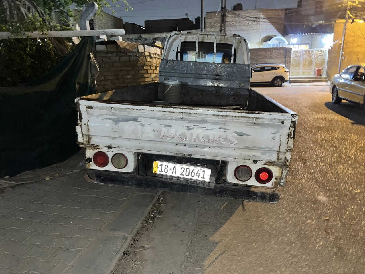 كيا حمل بنكو موديل 12 مبدل قماره وبيها اشعار گمركي ومبدل رقم انلكيزي محرك 2700 محرك وكير مكفولات تواصل واتساب فقط *********** السعر 85 وبيها مجال للشراي مكانها نجف حي ميسان
