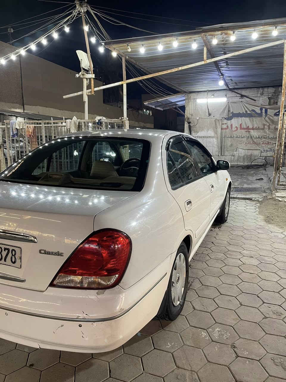 السلام عليكم سني 2009 للبيع بيها ربع دوسه صبغ والباقي كله بلادي مكينة كير كهربائيات برغي مامفتوح بيهن 
السعر 106 وبيها مجال بسيط 
مكان بغداد 
***********
