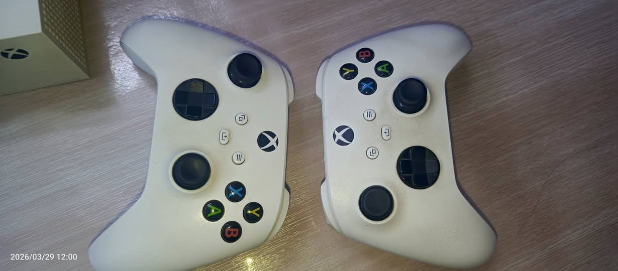 اكسبوكس كامل ملحقات نظيف
بي يدتين وبطارياتها
مع الشاشة البلازما
مع الحساب 
بي red dead redemption 2 
gta 5 المحسنة والعادية 
Resident Evil 7 
the Witcher 3 
assassin's creed Valhalla 
the dark pictures anthology :house of ashes
للبيع سعر 500 كامل جهاز وشاشة والحساب
مكان جسر ديالى لا يوجد توصيل


**إذا كنت صاحب هذا الإعلان وتريد حذفه لأي سبب، رجاءا أرسل رسالة إلى الدعم الفني**