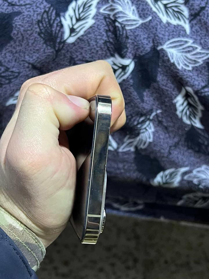 ايفون 13برو ماكس 
بطاريه 95
ذاكره 256
ما يعبر هوا 
ما مفتوح شرط 

***********
