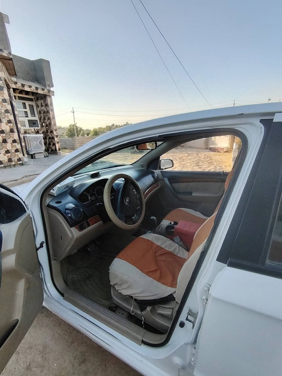 السلام عليكم سياره دايو جنتره 2007 محرك وگير خير من الله محرك حجم 16 السياره بسمي رقم انكليزي وهزه لل سبعه وعشرين تنتهي  السعر(48)وبيها مجال وترهم مراوس بسياره احدث منها ونطي فرق باقي التفاصيل  الإتصال على هذه الرقم (***********)
ملاحظه السيارة جميع غراض الافيو ترهملها المكان الشرقاط
