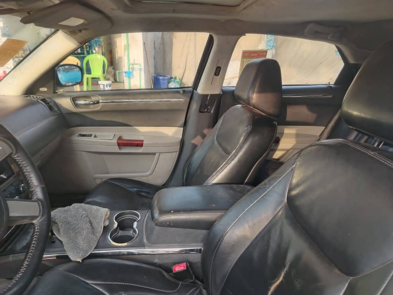 البيع وبامه 10 كصه واحده  مكينه وكير كفاله شرط حداديه وتخم تاير متومه رقام وسنويه مستعجل عل ابيع سعر 29  مكاني ديوانيه رقم تليفون ***********
