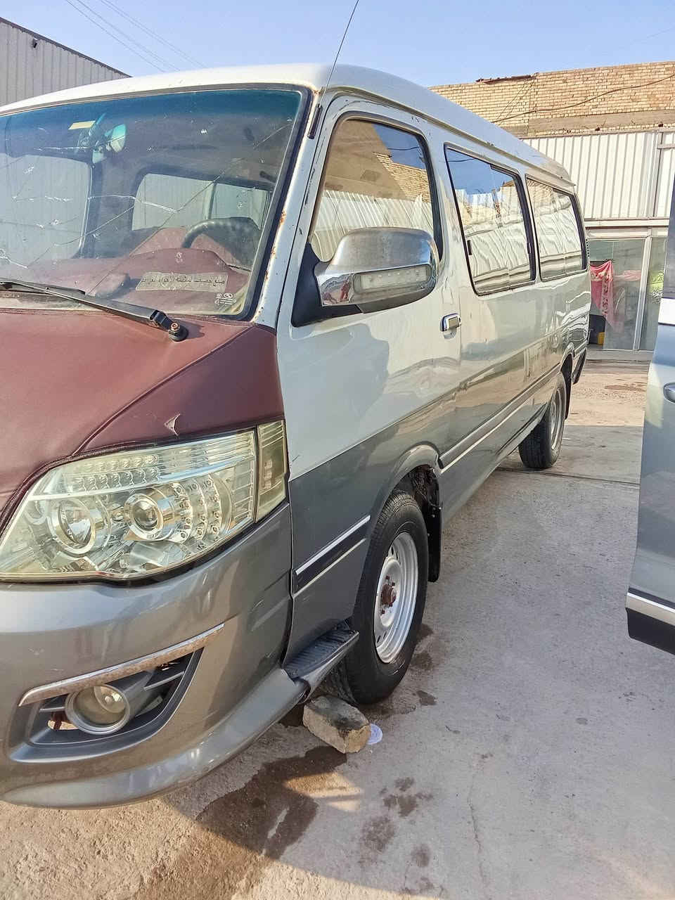 السلام عليكم للبيع فتون موديل2012 تفاصيل السيارة    ***********اتصل على الرقم
