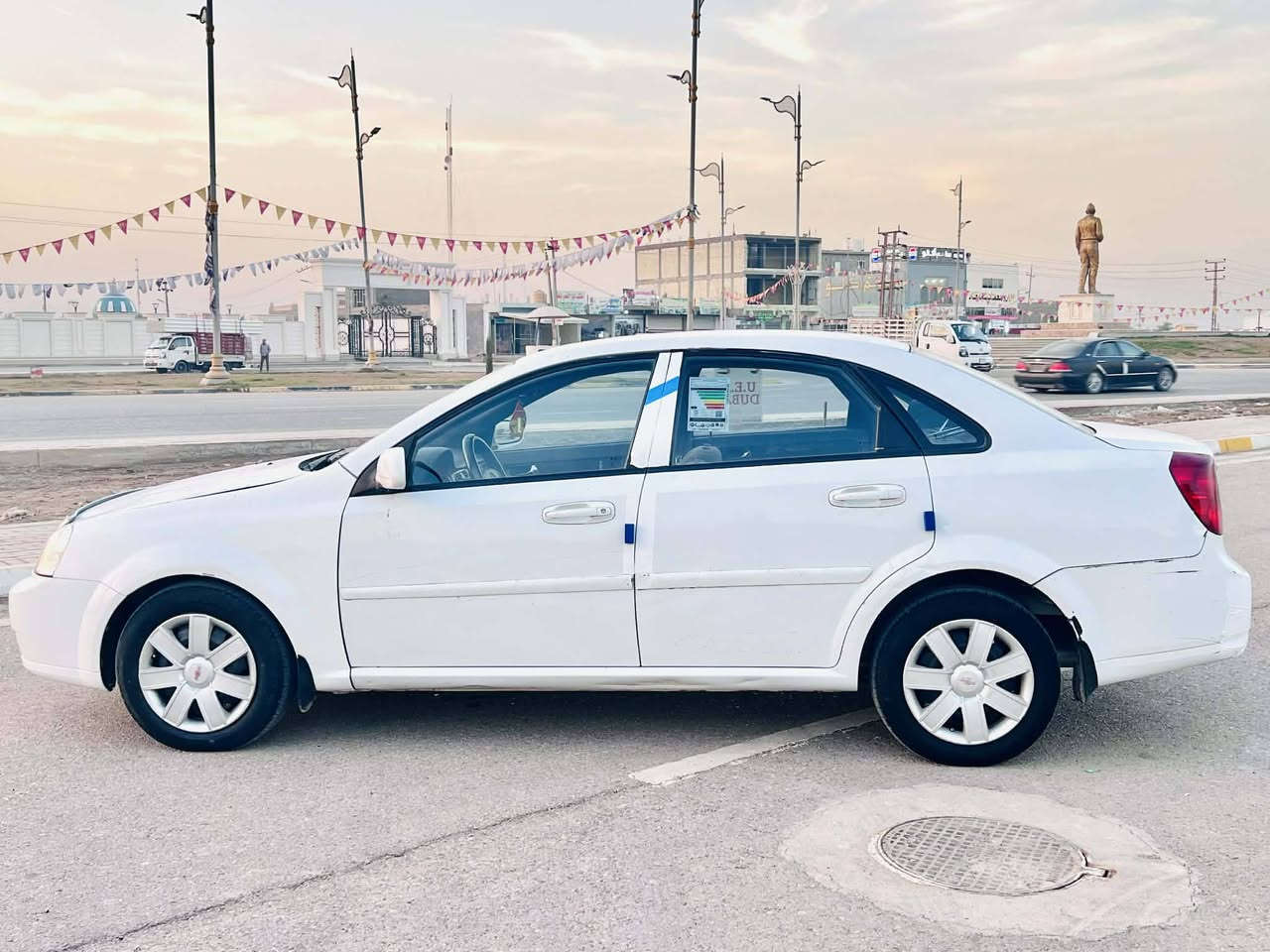 سلام عليكم
اوبترا / 2011
ماشيه 155
رقم صلاح الدين مشروع وطني 
سنويه لل ٢٨
كير محرك مكفولات ترايك وين ميعجبك 
عليهه ادامه كامله سياره جاهزه  ومتعوب عليه
صدر امامي خلفي جديد مشط ستيرن جديد 
سياره جديده وعله وضع الشركه 
غرفتهه جديده گلش 
بيهه قطعتين تبديل بدون دواخل جاملغ أمامي وقبق جنطه
 تحويل ثاني يوم 
السعر : ٧٣ وبيه مجال بسيط
مكاني : واسط الصويرة 
للستفسار : ***********
