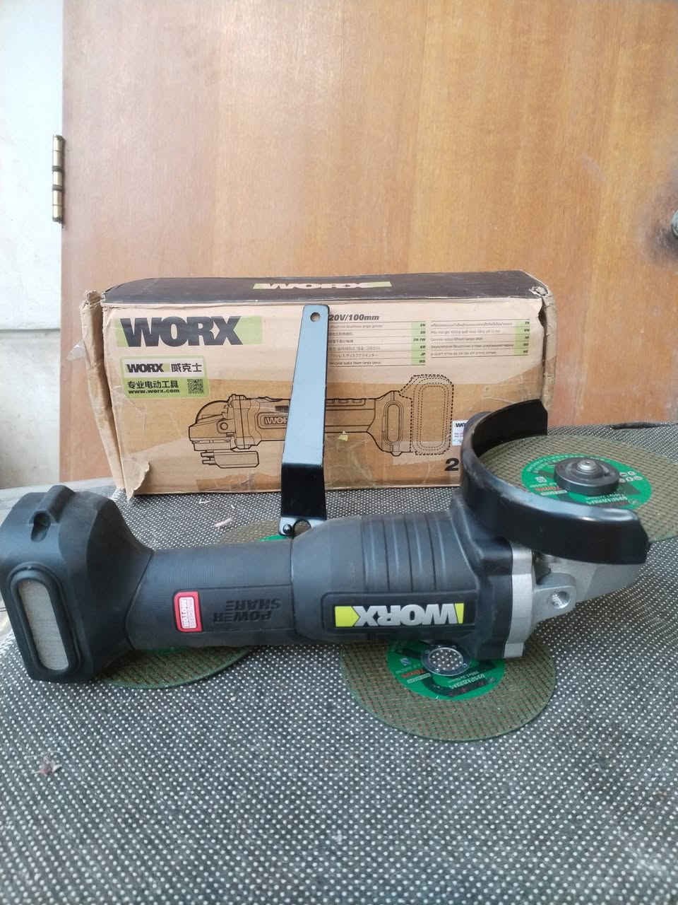 كوسرة ماركه معروفه بدون شاحنة وبطاريه مع خمس اقراص السعر قفل 40


**إذا كنت صاحب هذا الإعلان وتريد حذفه لأي سبب، رجاءا أرسل رسالة إلى الدعم الفني**