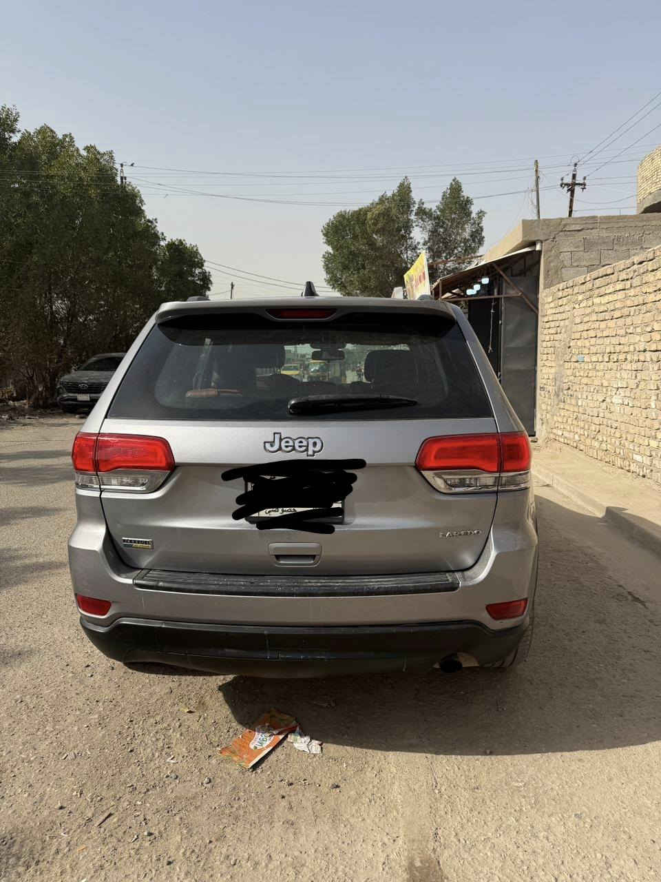 السلام عليكم
جيب2015 للبيع 
محرك 3.600
تبريد قطعتين ثلج 
كامره خلفيه 
نضام تزحلق 
تحكم ستيرن  
كروز سرعه 
حساس تاير 
بصمه تشغيل 
بصمه ابواب 
تخم تاير جديد 
دواخلهه كلش جديده  
رقم: بغداد  
مكان :بغداد  الشعب 
السعر: 180 ورقه 
***********
