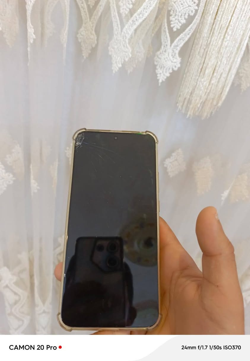 السلام عليكم هونر x9d للبيع صار اسبوعين من ماخذه بي فقط فطر بل شاشه ومماثر نهائي بطاريه 8300 ذاكره 256 داخليه 12+12 المعالج Snapdragon 6 Gen سعر 250 قفل ه‍(***********)
