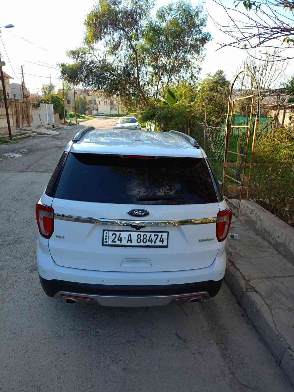 فورد اكسبلورر 2017
السعر  ($190) ورقة 

فئة EcoBoost – أداء قوي واقتصادي بنفس الوقت
🚘 محرك 2.3 لتر تيربو – 4 سلندر
🚘 أوتوماتيك (المحرك والكير شرط شرط)
🚘 اللون أبيض – نظافة ولمعان
🚘 7 ركاب – ثلاث صفوف مريحة
🚘 ثلاث قطع تبريد – تبريد ممتاز صيف وشتاء
🚘 شاشة ذكية + تحكمات ستيرن فوول
🚘 مواصفات كاملة ما عدا الفتحة
📌 السيارة بوضع الشركة 100%
📌 ما بيها أي ضرر أو عطل – استخدام شخصي وعلى إيدنا فقط
📌 ممشى 276 ألف كيلو
📌 جديدة حرفياً ومدللة
📌 الفحص مفتوح بأي مكان تختاره
سيارة جاهزة ما تحتاج ولا دينار صرف 
اللي يريد سيارة نظيفة ومضمونة لا يفوتها 
📞 ***********
📞***********
