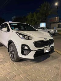 للبيع كيا سبورتج 20خليجي  مواصفات شاشه اصليه وكامره اصليه داخل بيجي حس...