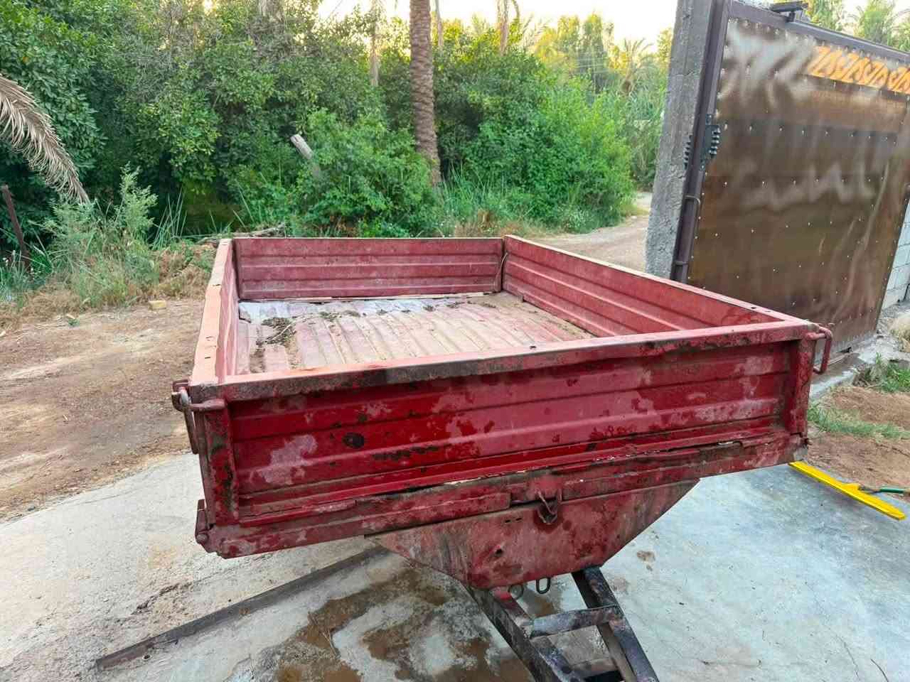 كبوتا مع مرشه سعة ٤٠٠ مع عربانه مع رباشه السعر خمسة مليون وبيها مجال المكان الطارميه
رقم الهاتف*********** بيع مستعجل
