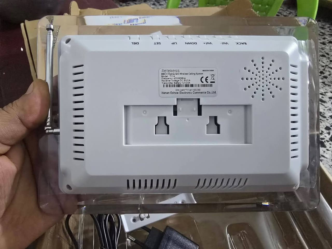 هذا الجهاز هو عبارة عن Retekess T114، وهو جهاز استقبال شاشة لنظام استدعاء لاسلكي.يعمل هذا النظام كمنبه لاستدعاء النادل في المطاعم أو الموظفين في العيادات، حيث يظهر رقم الزر الذي تم ضغطه على الشاشة.


**إذا كنت صاحب هذا الإعلان وتريد حذفه لأي سبب، رجاءا أرسل رسالة إلى الدعم الفني**