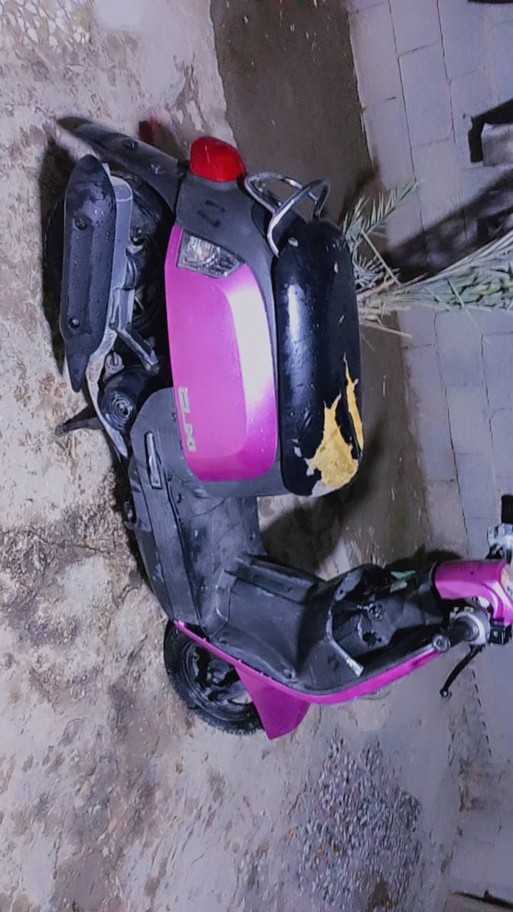 السلام عليكم دراجه بوليس بلاديه كهربائيّات شغاله السعر 500- وبيها مجال***********
