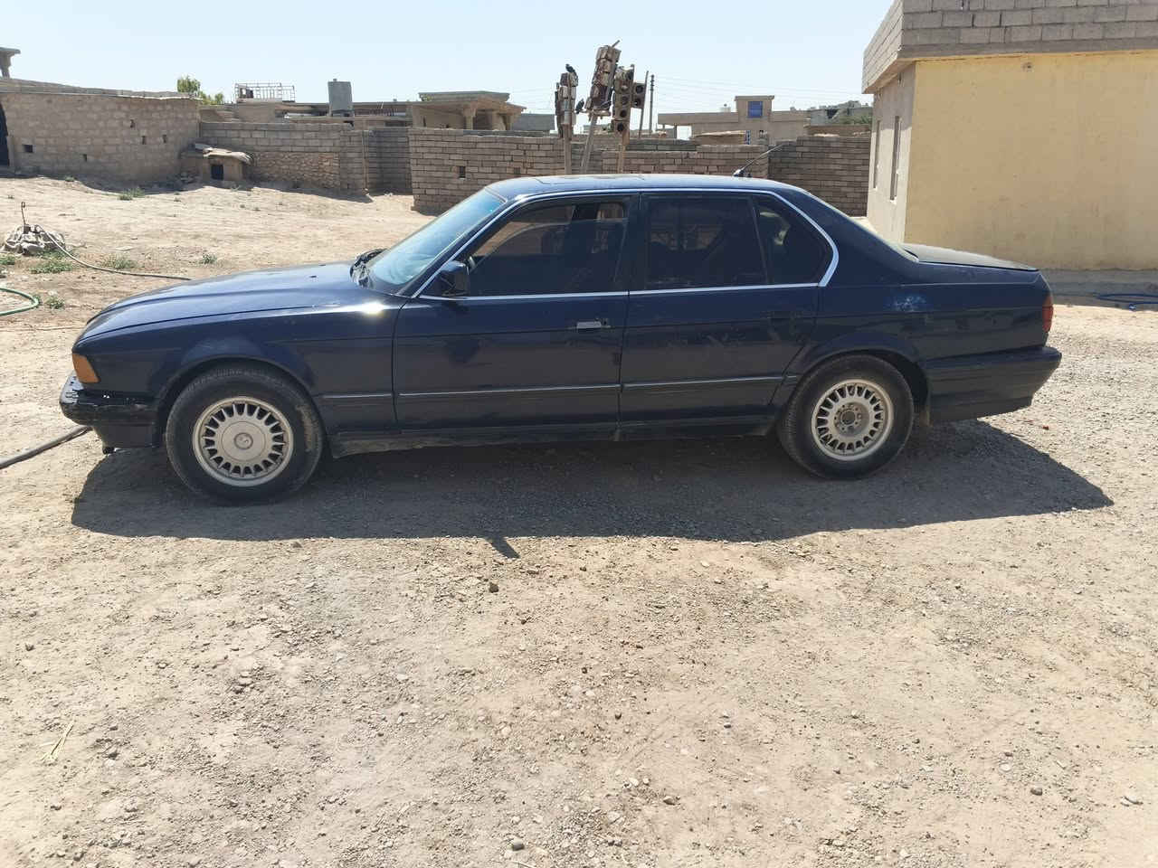 السلام عليكمBMWللبيع حجم 730كير محرك شرط التحويل سنويه صاقطه 2018سياره نضافتها خير من الله 
سعر 29وبيها مجال قليل ترهم مقدمه واقصاد ترهم معارضه حسب السياره للتواصل ***********
