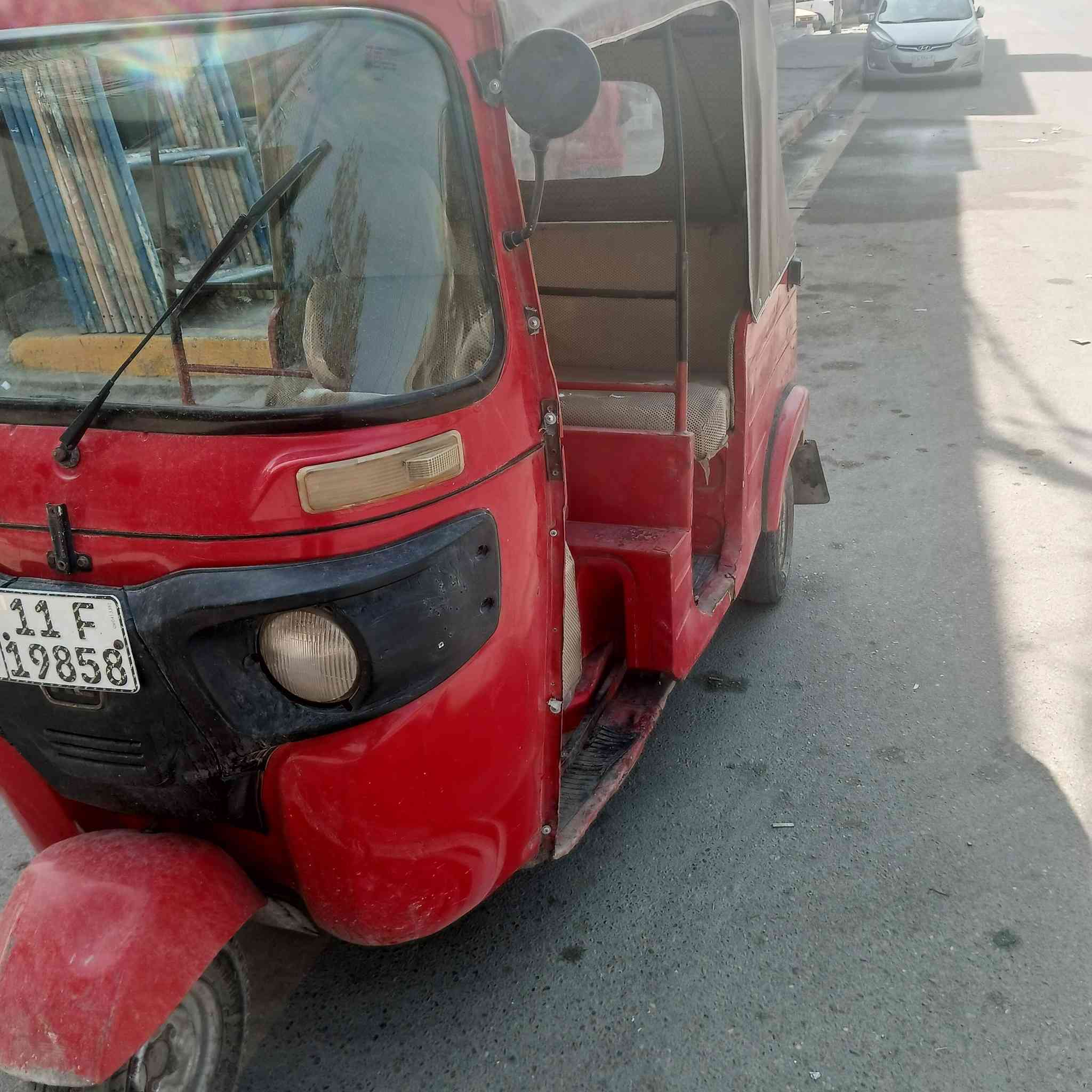 لبيع تكتك باجاج موديل 2016 دخول 17 مكينه 20ناعمه لاتنقيص ولاتبخير رقم وسنويه انكليزي تحويل ثاني يوم  السعر 3800بيها مجال قليل حك الجيه بغداد الحريه رقمي ***********
