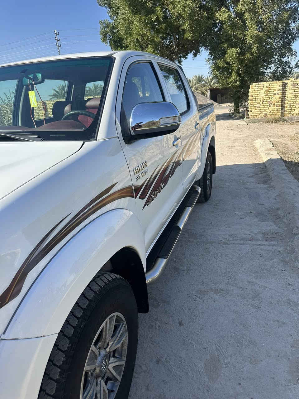 تيوتا هايلوكس
2014دفع رباعي فورويل 
محرك2700بانزين
كير عادي
رقم بابل انكليزي باسمي سنوية ل٣٠
سيارة جديدة وضع شركة
شرط كفاله عامة 
فقط تعديل بارد جوة البك لايت الخلفي
مكاني بابل النيل قريب ع سريع العام
سعر ٢١٠
بيها مجال لشراي 
***********
