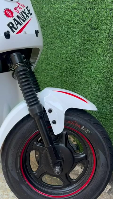 السلام عليكم شباب عندي دراجه للبيع شحن ار تسعه موديل 2025 بطايرات جديدات دراهجه نضيفه    سعره  دراجه 500  وبيه مجال لطيبين مكان كربلاء رقمي *********** واتساب بي
