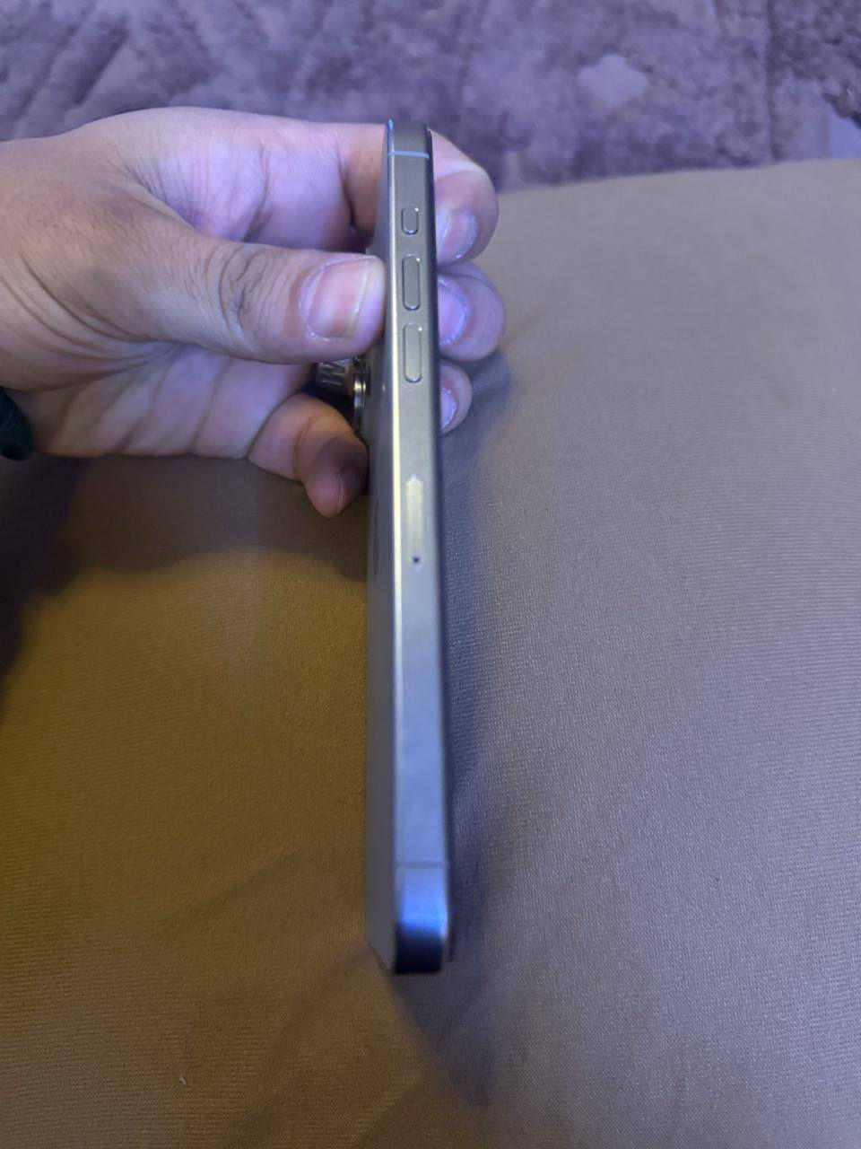 السلام  عليكم جهاز ايفون 15 برو ماكس اصلي امانت الله جهاز يخبل الظافه 100% البطاريه 88  الذاكره 256 
فقط مبدل شاشه اصليه احسن نوعيه ثلاث ختيارت 
السعر ب770 الف بيع فقط 
مكاني الكاظميه
***********
