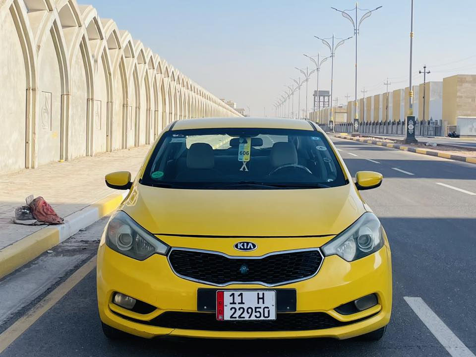 سلام عليكم البيع كيا فورتي موديل 2015 وأرد امريكي حادث بنيد فقط بدون دواخل باقي مكفوله كفالة عامة اليبل وآحد مواصفات شاشه كأمره حساسات تحكم ستيرن تحديد مسار مثبت سرعه نضام يكو داخل لونين  سيارة جديدة وجاهزة من كلشي تبريد ثلج حدادية تخم تاير كير ومكينة 2000 مكفولات دوش سنوية الغاية 2028 هزه جديده هيه غرامات مصفره سيارة أحله من صور السعر 113 الأستفسار علا رقم *********** مكان سيارة كربلاء
