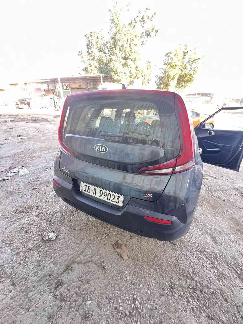 كيا صول 2020
فئه S 
رقم بابل   
حادث بنيد صبغ فقط  مع بارد قليل بالجاملغ
مكينه 2000 
السعر 138$ ورقه وبيه مجال
المكان كربلاء 
***********
