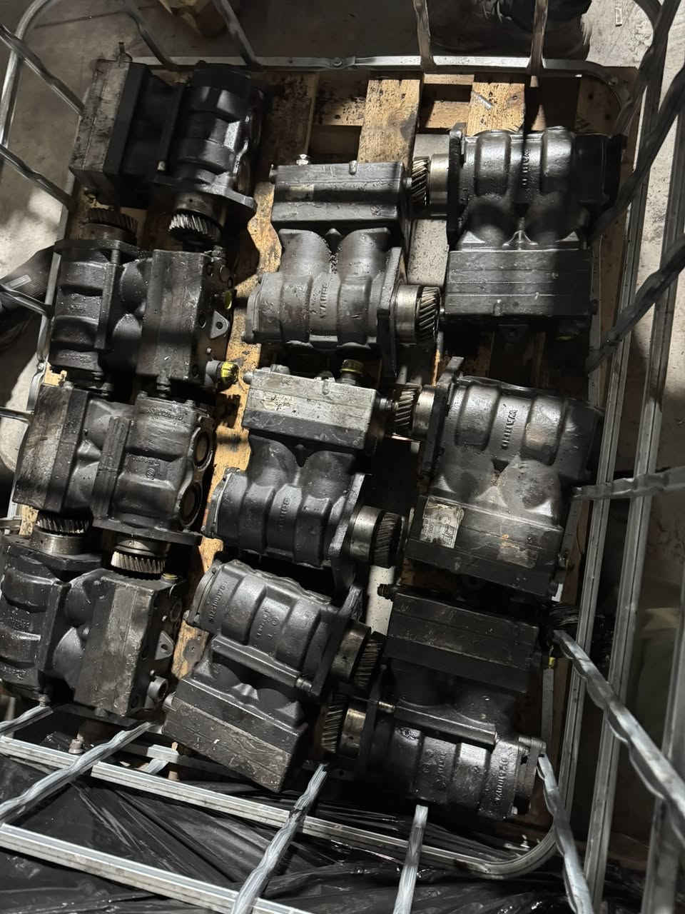 الان موجود پم هواء اكسور جديد اصلي شركه
الكميه محدوده 
العنوان اربيل صناعه الشمالي 
كراج. محمد حجي سمير كركوكي 
للاستفسار اتصل على الرقم 
009647503130750
009647701326202

Now available: Brand new, original Exor air pumps.
Limited quantity.
Address: Erbil, North Industrial Area, Garage of Mohammed Haji Samir Kirkuki.
For inquiries, please call:
009647503130750
009647701326202
