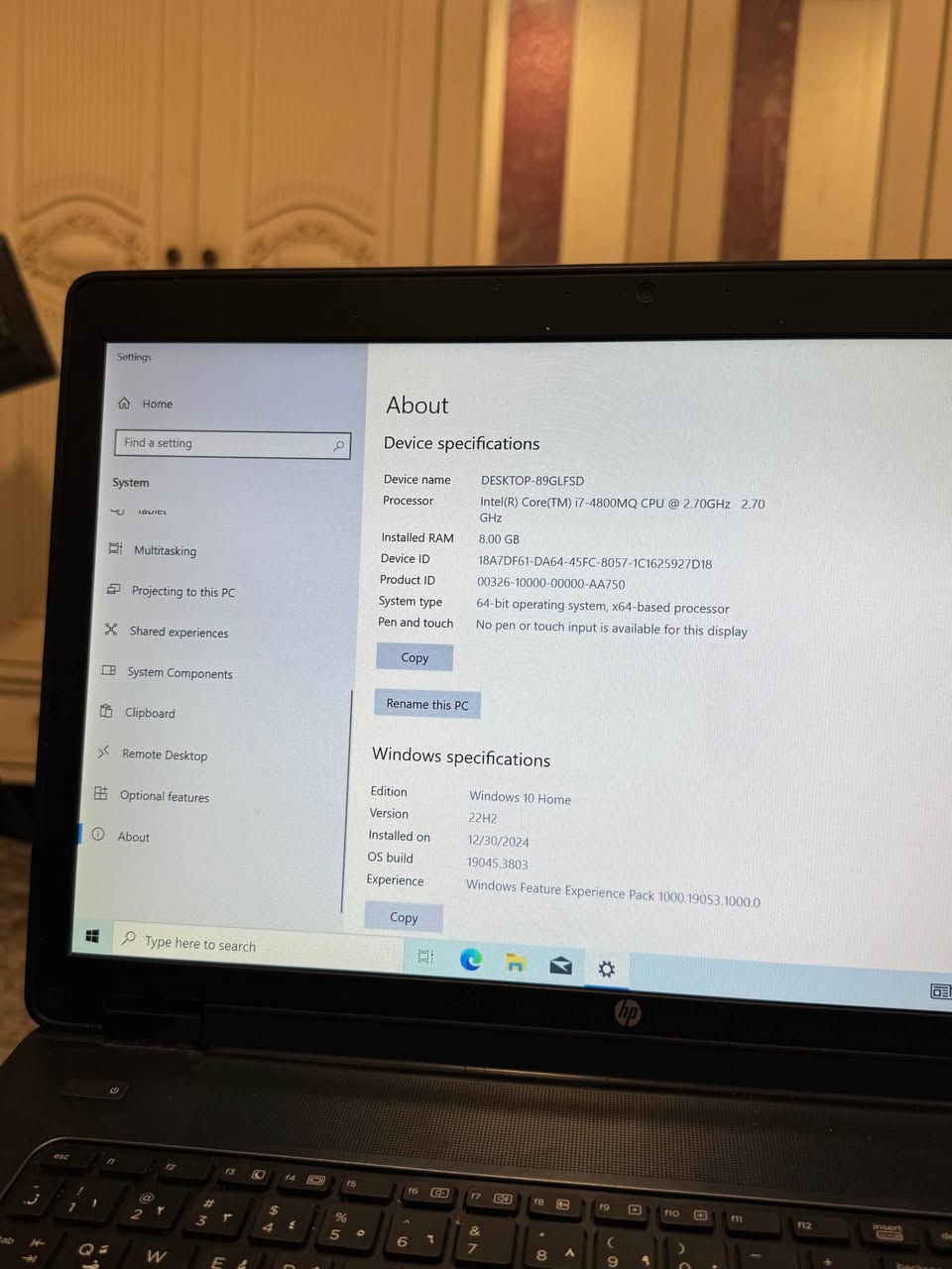 للبيع: لابتوب الأداء القوي HP ZBook 17 G1 - محطة عمل متنقلة
إذا كنت تبحث عن جهاز قوي للاستخدام المكتبي، البرمجة، برامج الهندسة , الطباعة , الالعاب البسيطة أو التصميم بميزانية اقتصادية، فهذا الجهاز هو الخيار المثالي.
المواصفات الفنية:
 المعالج: Intel Core i7-4800MQ (معالج قوي وعالي الأداء).
 التخزين: هارد سريع جداً بسعة 512GB SSD .
 الشاشة: قياس 17 بوصة كبيرة ومريحة للعين ومناسبة للأعمال الهندسية والمكتبية.
 الحالة: الجهاز بحالة جيدة ويعمل بكفاءة.
منافذ التوصيل :
يتميز هذا الجهاز بأنه يحتوي على كافة المنافذ التي قد تحتاجها دون الحاجة لوصلات إضافية:
 عدد كبير من منافذ USB 3.0 فائقة السرعة.
 منفذ Thunderbolt ومنفذ DisplayPort.
 منفذ VGA لتوصيل الشاشات وأجهزة العرض القديمة والحديثة.
 قارئ بطاقات ذاكرة (SD Card Reader).
 منفذ SC (Smart Card).
 محرك أقراص ضوئية (DVD-RW).
 منافذ صوت منفصلة للسماعات والمايكروفون.
السعر المطلوب:
250,000 دينار عراقي.
ملاحظة: الجهاز مثالي لمن يبحث عن شاشة كبيرة وأداء مستقر بسعر اقتصادي.
للتواصل 
واتساب *********** 
او عن طريق الخاص عمارة, ميسان
