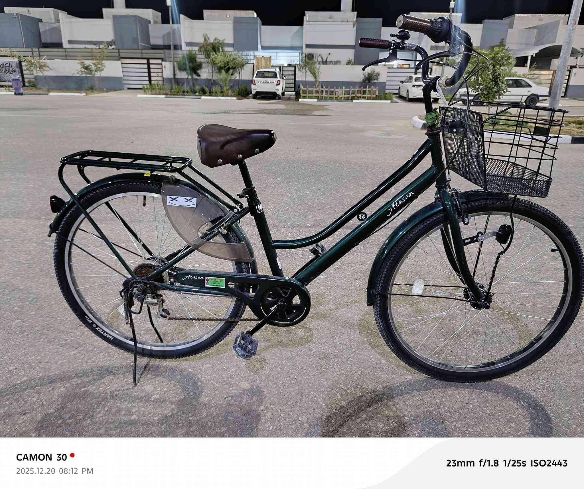 بايسكل بالون حجم 29 جديد استعمال قليل بايسكل عقرب 6 نمر السعر 250 ألف
المكان كربلاء مجمع الغدير السكني 
الرقم ***********
