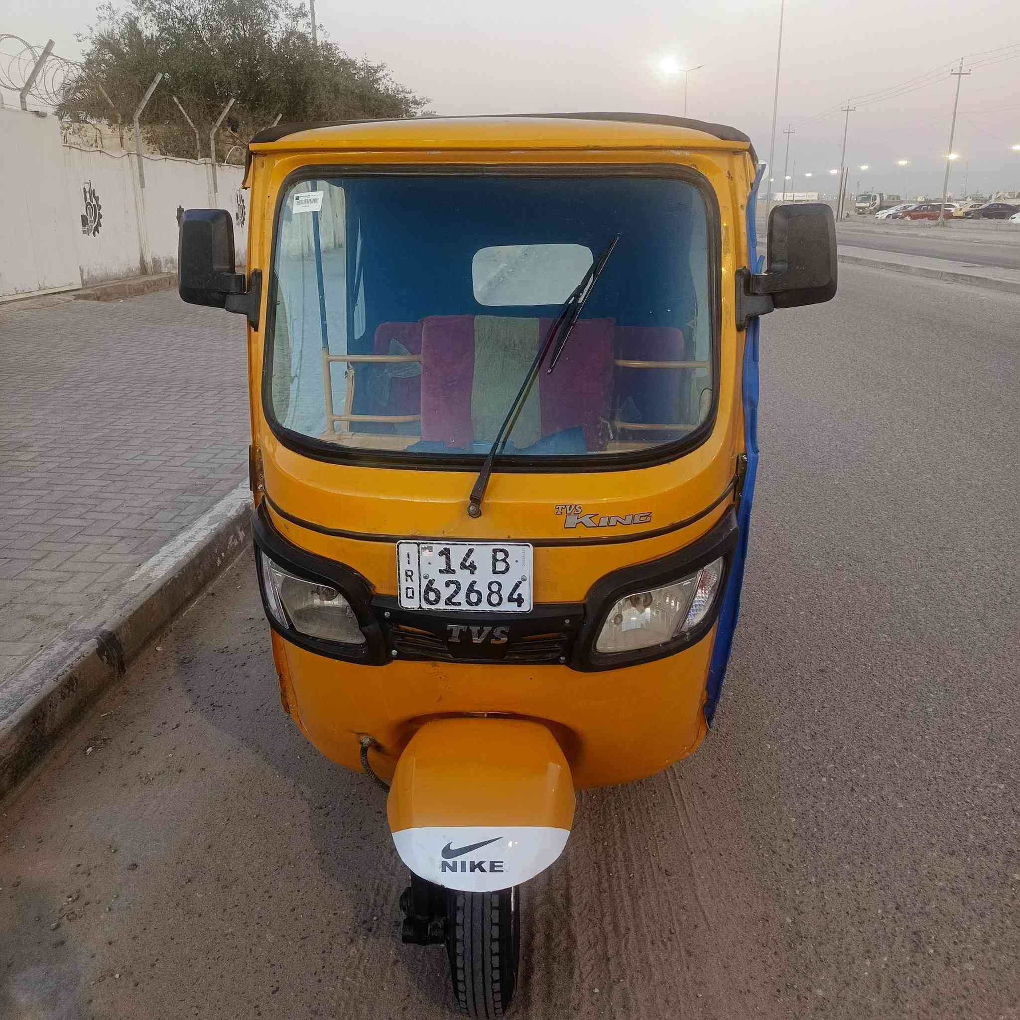 سلام عليكم ورحمه الله وبركاته تك تك مصبوغه جماليه بس الحزام ورقم وسنوية محرك مجفت  توه الموديل 20 السعر 5 بيه مجال مكان البصره حيانيه دور الشرطه يم التانكي مال موسى الكاظم الرقم *********** التكتك بسمي
