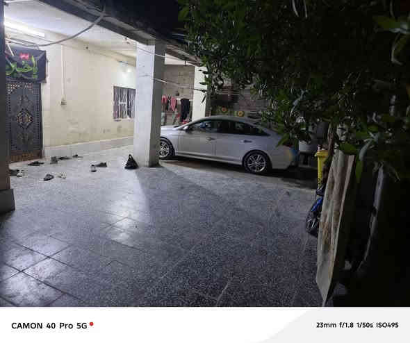 السلام عليكم بيت للبيع السعر ٥٥
في كرمه علي ابو صخير نزلت المضيف مال سيد كريم 

يحتوي على غرفتين بمساحة ٤/٥ ومطبخ بمساحة ٣٫٥/٤٫٥ وديوان ٦/٤ هول ٨/٤ معه الموزعات ::: المساحه الكليه ٢٥٠

طارمه جبيرة معه كراج سيارة رقم الهاتف ***********
