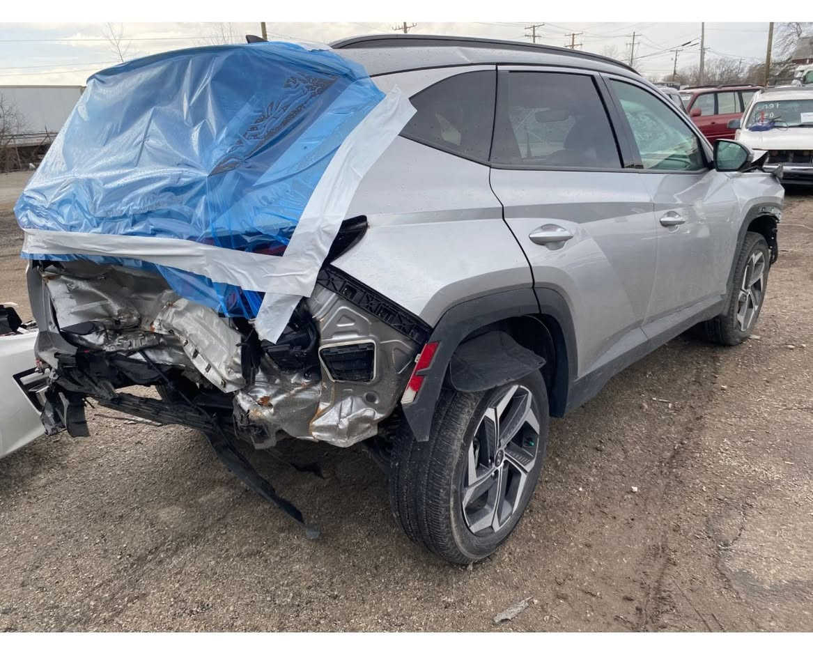 سلام عليكم للبيع توسان 2024. Vib
ماشيه 36الف km
مكينه 2500
شاصي لغد كفاله 
اعله فئة حته كشن الخلفي تدفئه خمس كامرات دجتل داخل ابيض كشن فول تحكم بنوراما  سيارة جديدة حادثه امامي وخلفي بدون شاصي بنيد وجاملغ شاصي مكفول وقبق جنطه مبدل نفس الون  يعني تلث قطع السيارة واليه الخلفيه مبدله  سيارة رقم بغداد بسمي تحويل ثانيوم مكاني بغداد  
السعر 173 $وبيه مجال وماكو هيج سعر 
***********
