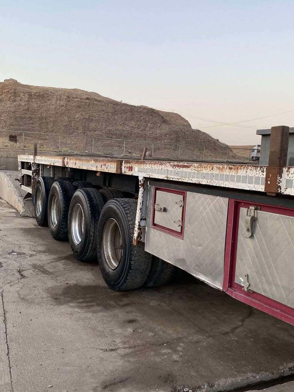 عربانه عبدالله جوهر فصل ربط اربيل
موديل 2017
سعر 130 $ بيه مجال 
معرض حجي رمضان اربيل كلك 
***********
***********
