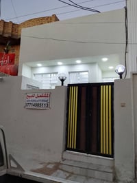 مشتمل • ١٠٠م • طابق واحد