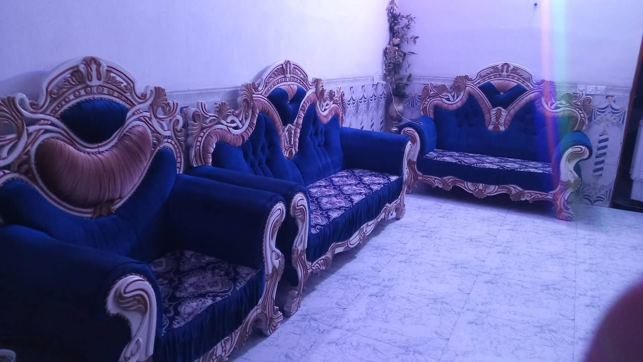 غرفه اخشاب صاج تزكام نظيفه للبيع السعر 375 حساب على هذا الرقم ***********
