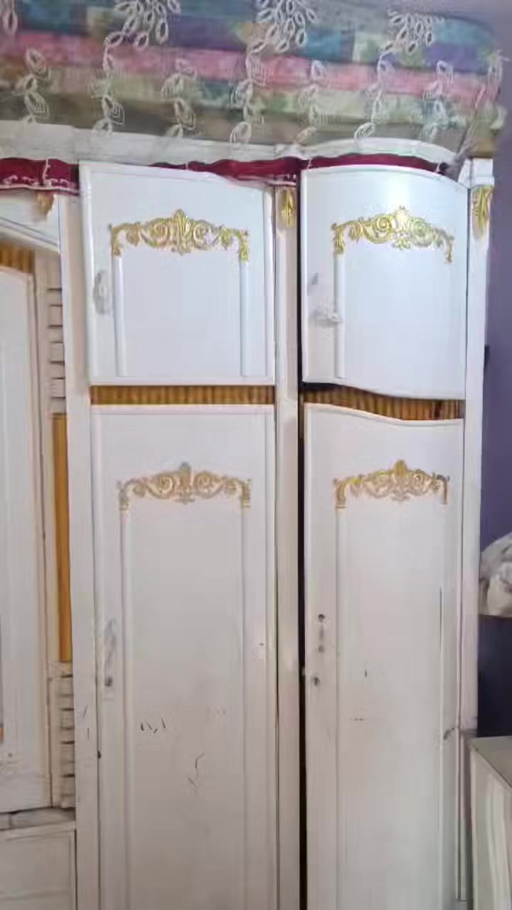 غرفة اخشاب تسكام الصلي بس مصبوغة بيضة رقم الهاتف***********
