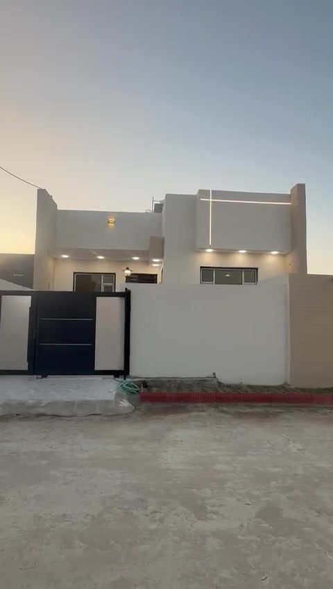 دار للبيع مساحه ١٧٠ م
طابو زراعي سند 25 
السعر ب١١٠ وبيه مجال 
بيع مستعجل 
بابل ورديه داخل قرب الأمام سيد موسى 
***********
