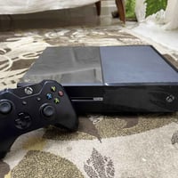 إكس بوكس ون • ٧٠٠ جيجا • ٧ ألعاب