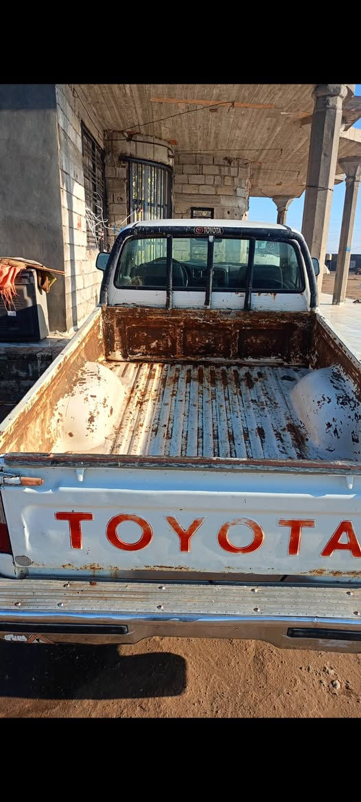 بيكم 2001 للبيع رقم بغداد ثانويه ل 27  محرك ما مفتوح تدفئه تبريد شغال  المكان العظيم السعر 85 خاص واتساب ***********
