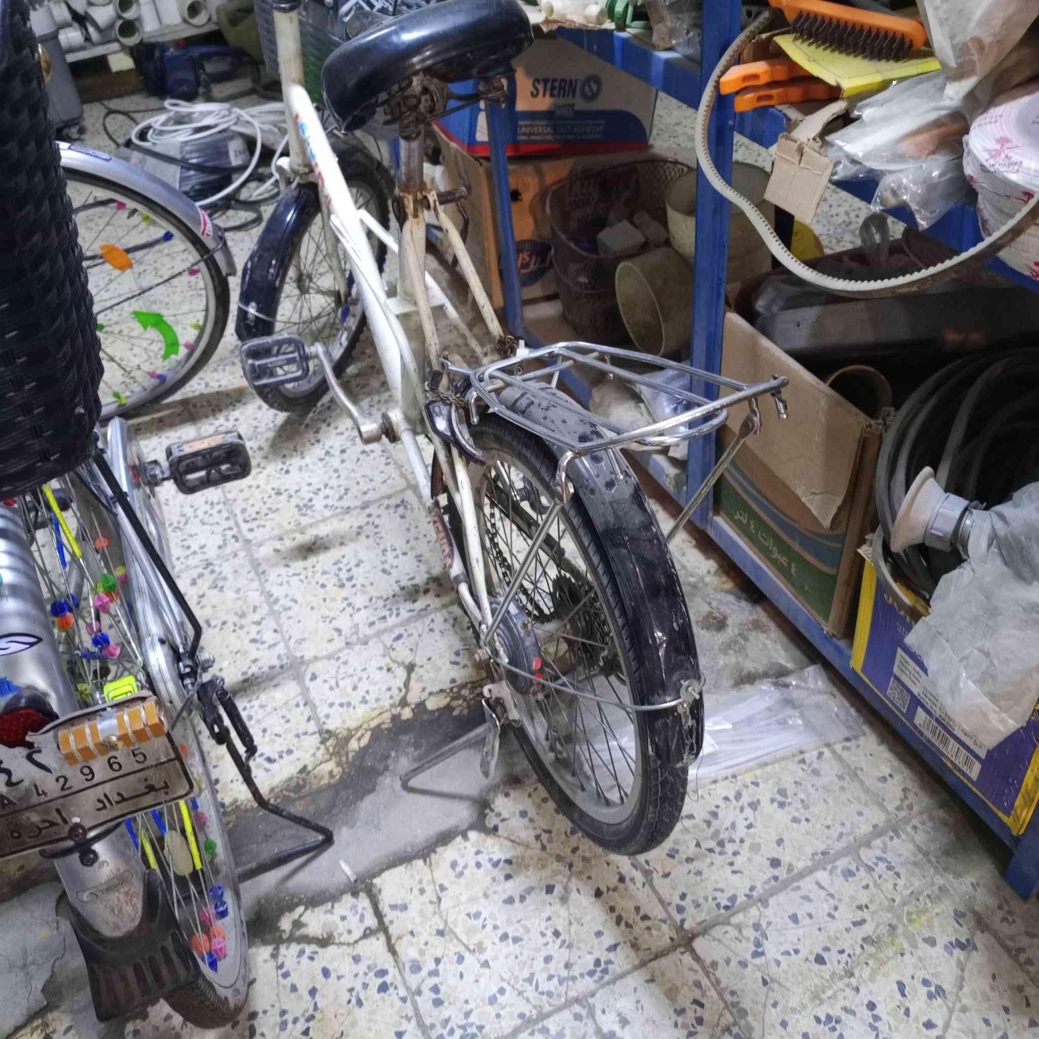 سلام عليكم شباب عندي هاذ البايسكل للبيع حجم 20✅
البايسكل جاهز كلشي مابي فقط بدون عكرب يعني مابي✅ عكرب كير اسمه مالمكينه الباسكل سعره 50 الف ✅
العنوان : بغداد حي التراث ✅
للاتصال على الرقم: ***********✅
