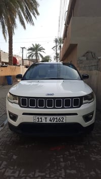 جيب كومبارس 2018. حدثها چاملغ وبنيد بيها شوي بداخل بدون شاصي بدايه الغ...