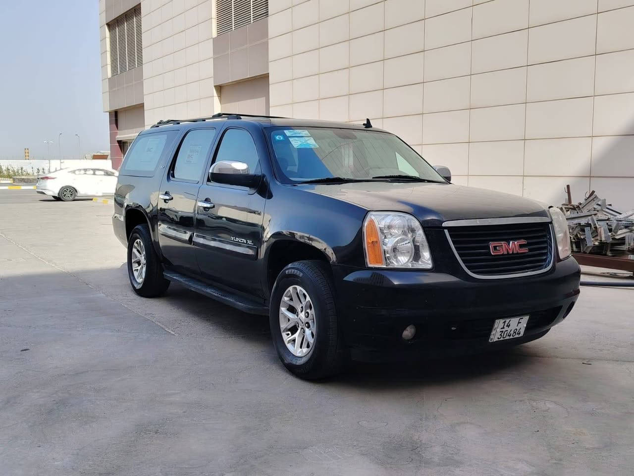 يوكن مديل ٢٠٠٠٩ وارد خليجي مكفول من ضربه وتبديل مكينه ٥٣٠٠ واكير طبله اصل دواخل عسلي فتحه بسقف شاشه كامره كشنات كهرباي شاشه عرض اشاره ترحيب ويل ١٧ تخم تاير حداديه تبريد ثلج خلفي وامامي ثلاث قطع سنتر لوك ريمونت رقم البصره مشروع وطني دولي صاعده هزه سياره سياره بسمي شخصين استعمال شخصي السعر.  ,140 للاستفسار الاتصال على   ,***********
