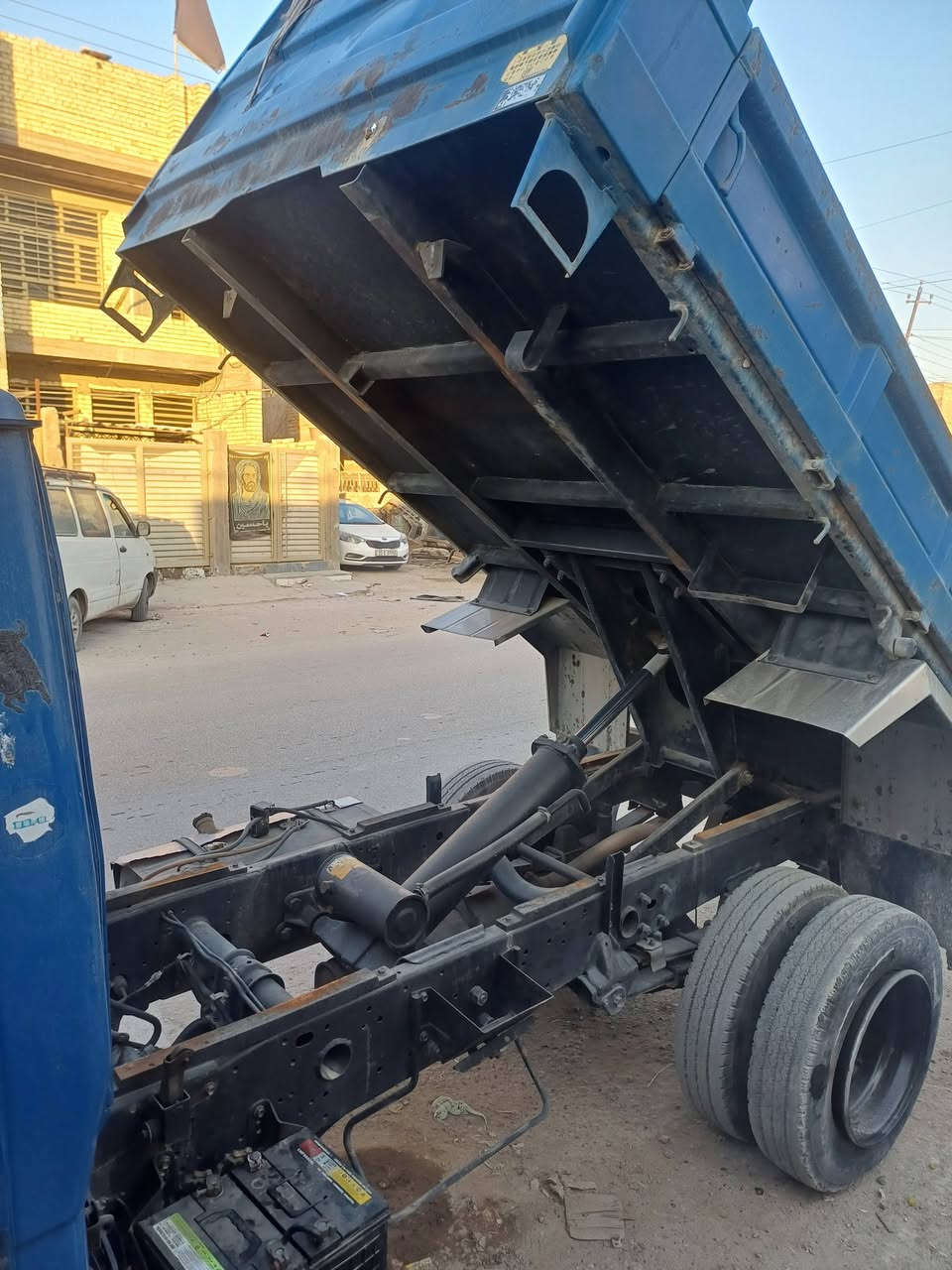 سياره كنتر للبيع سياره معلايه  فحل مكان بغداد ماكينه بها تبخير بيها طخه الموديل 1998 ***********
