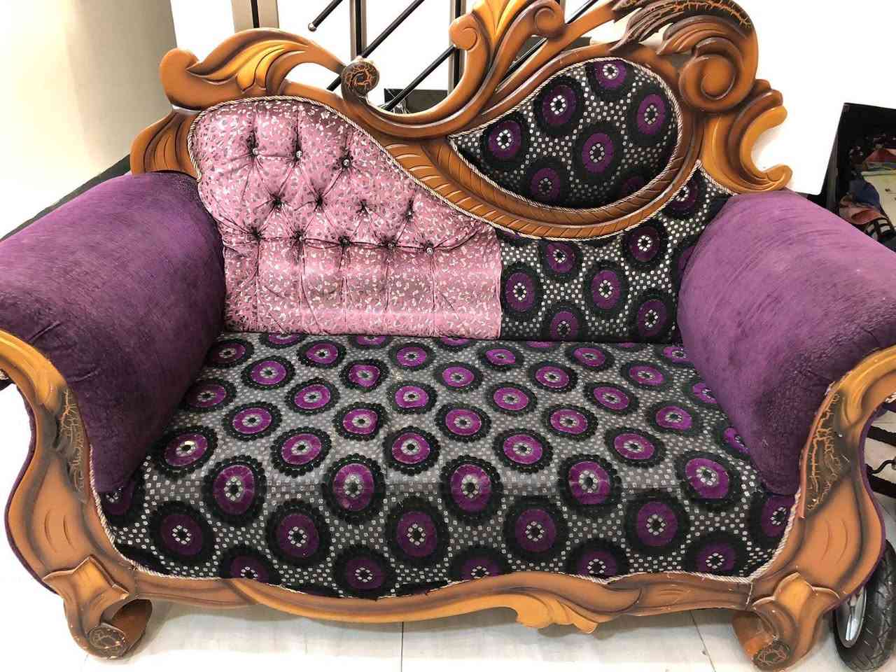 تخم ١٠ مقاعد للبيع مكاني بغداد المشتل *********** مع سبلت طنين وثلث مستعمل شرط الفحص
