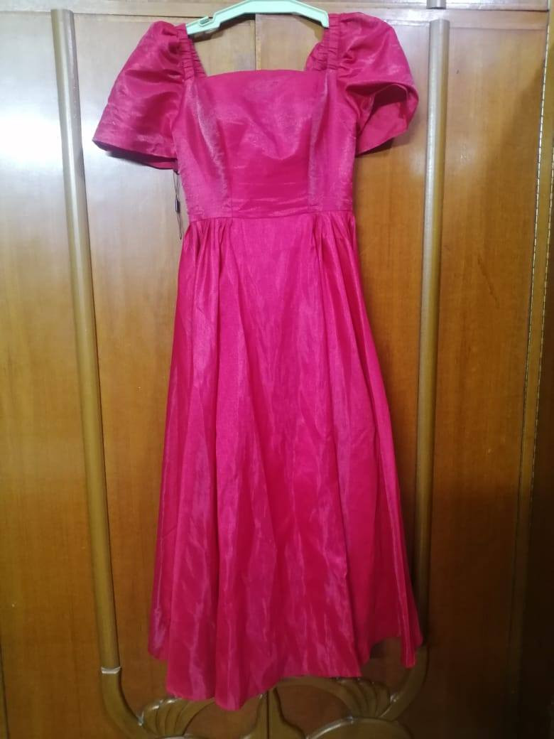 يعلن ازياء الحسناء عن عروضة الهائلة لزبائنه الكرام تأجير فستان ١٠ آلاف ولمدة ثلاث ايام كل بضاعتنه تركي واوربي ومن أرقى المناشئ العالمية وبأسعار مغرية زورنا تجدون مايناسبك
